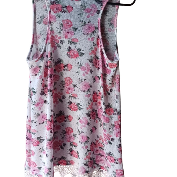 No Boundaries Floral Tank Top - Pink and Cream - Picture 5 of 7